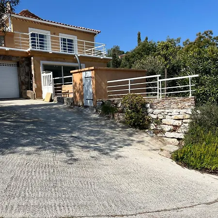 Apartament Ou Souleou 3 Etoiles Dans Beton Jardin Vue Et Colline *