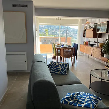 Daire Ou Souleou 3 Etoiles Dans Beton Jardin Vue Et Colline Bormes-les-Mimosas