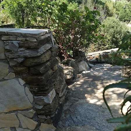 Ou Souleou 3 Etoiles Dans Beton Jardin Vue Et Colline Daire